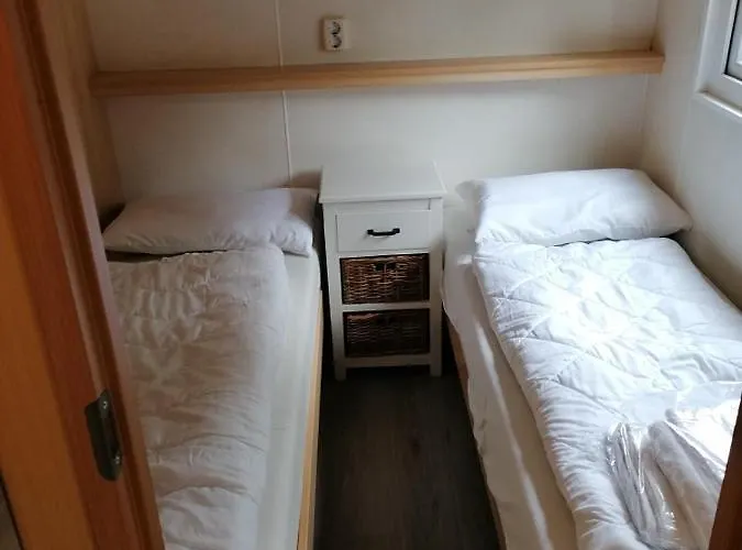 木屋 4-6 Personen F15 Alle Gemakken Voorzien Max Aantal Volwassen Personen Bedraagt 4 *